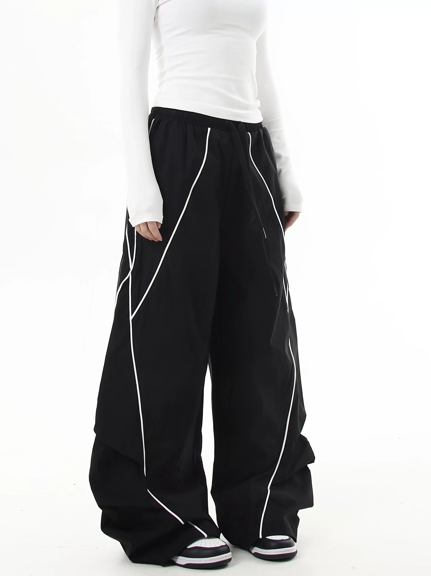 Reflective Curve-Leg Cargo Pants