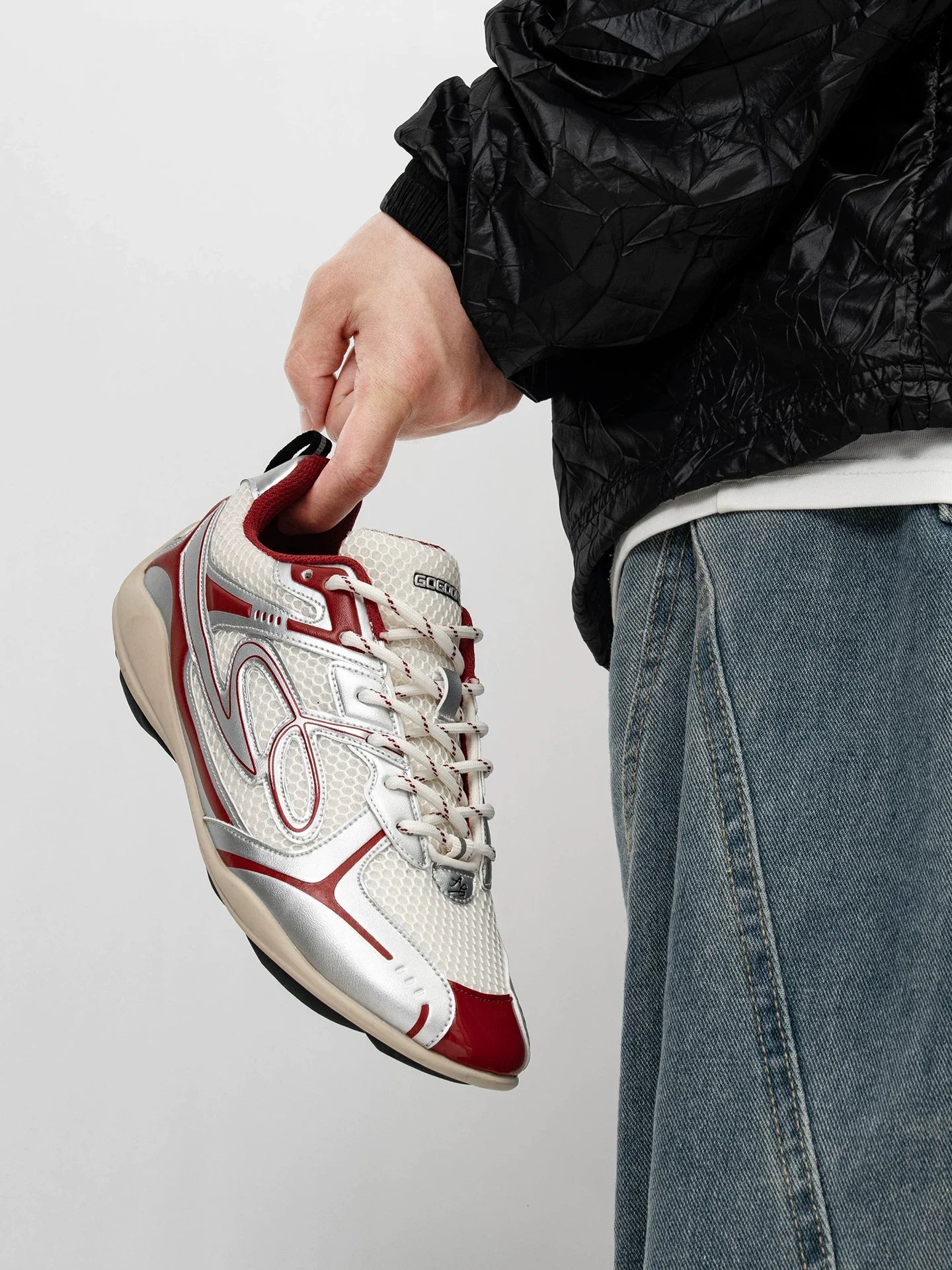 Futuristic Retro Runner Sneakers - Skipkicks