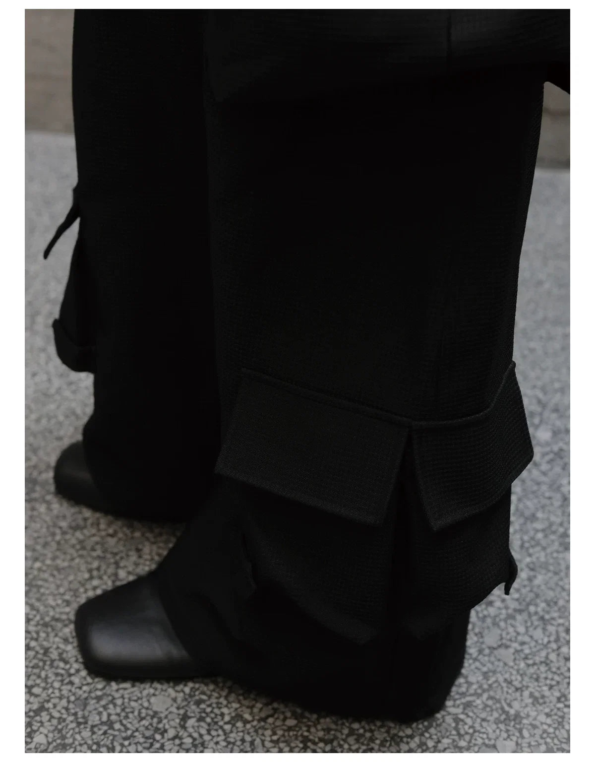 Black Wide-Leg Multi-Pocket Cargo Trousers