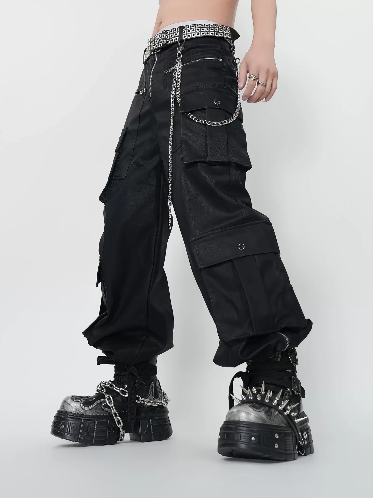Black Chain-Spike Platform Boots - Skipkicks