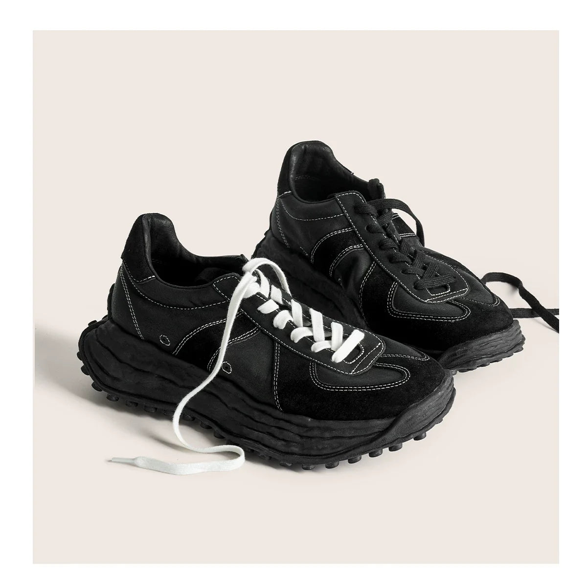 Retro Trail Leather Sneakers - Skipkicks