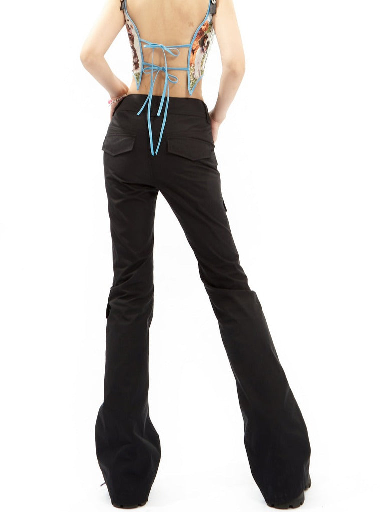 Black Flared Cargo Pants with Multiple Pockets for Style and Function