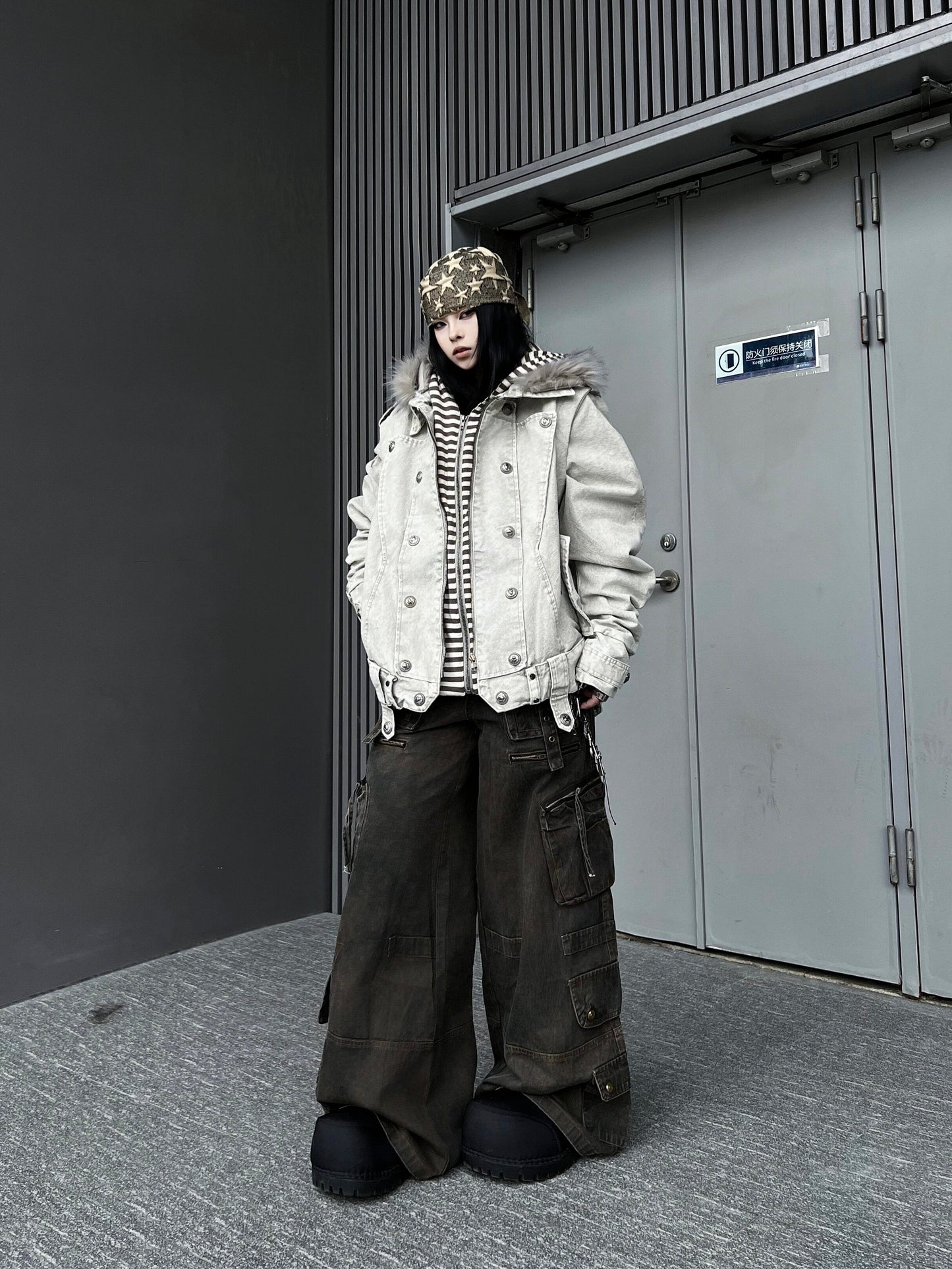 Men's Washed Multi-Pocket Wide-Leg Cargo Pants