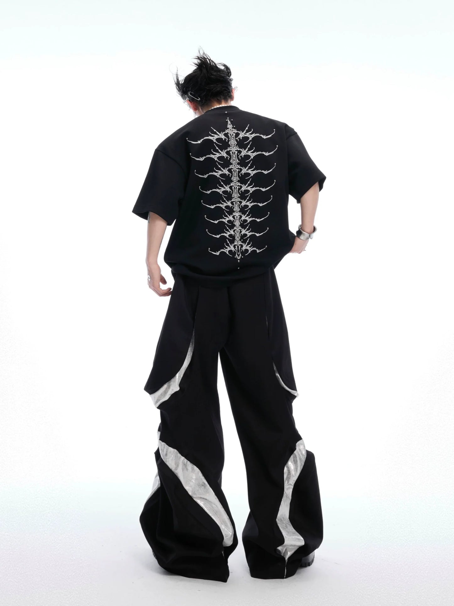 Spine Crystal Grey Graphic Tee