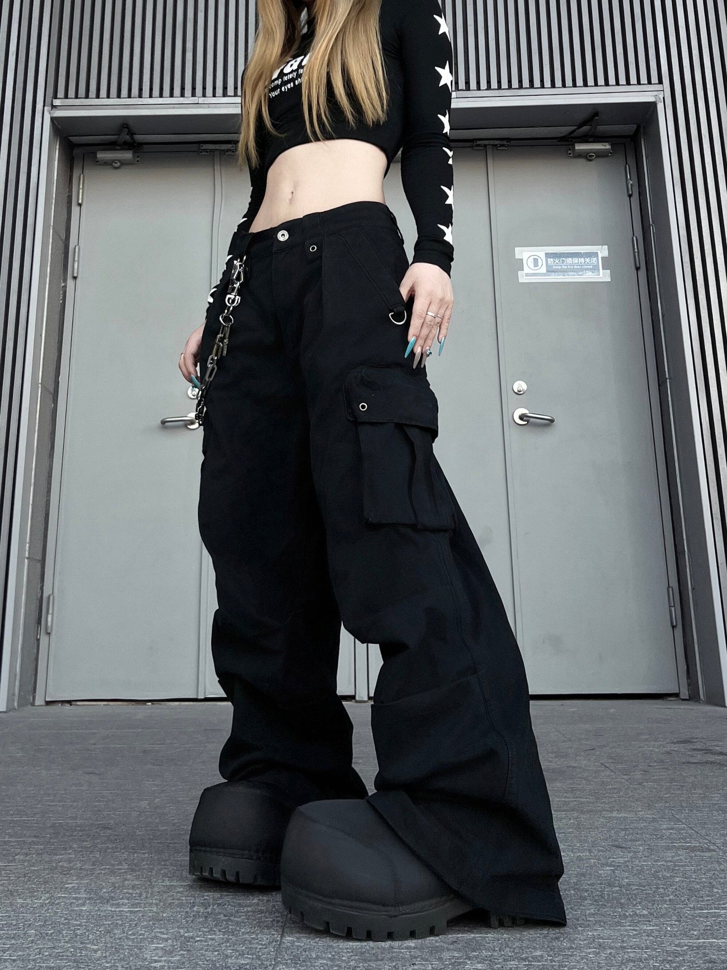 Men's Multi-Pocket Parachute Pleats Wide-Leg Cargo Pants