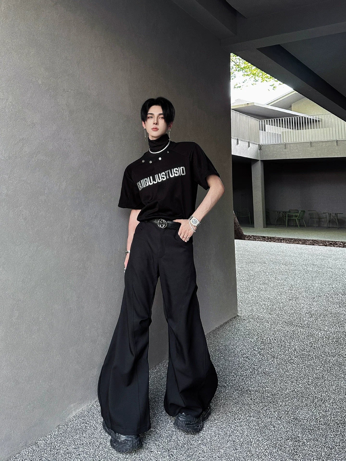 Halo Snap Typo-Core Tee