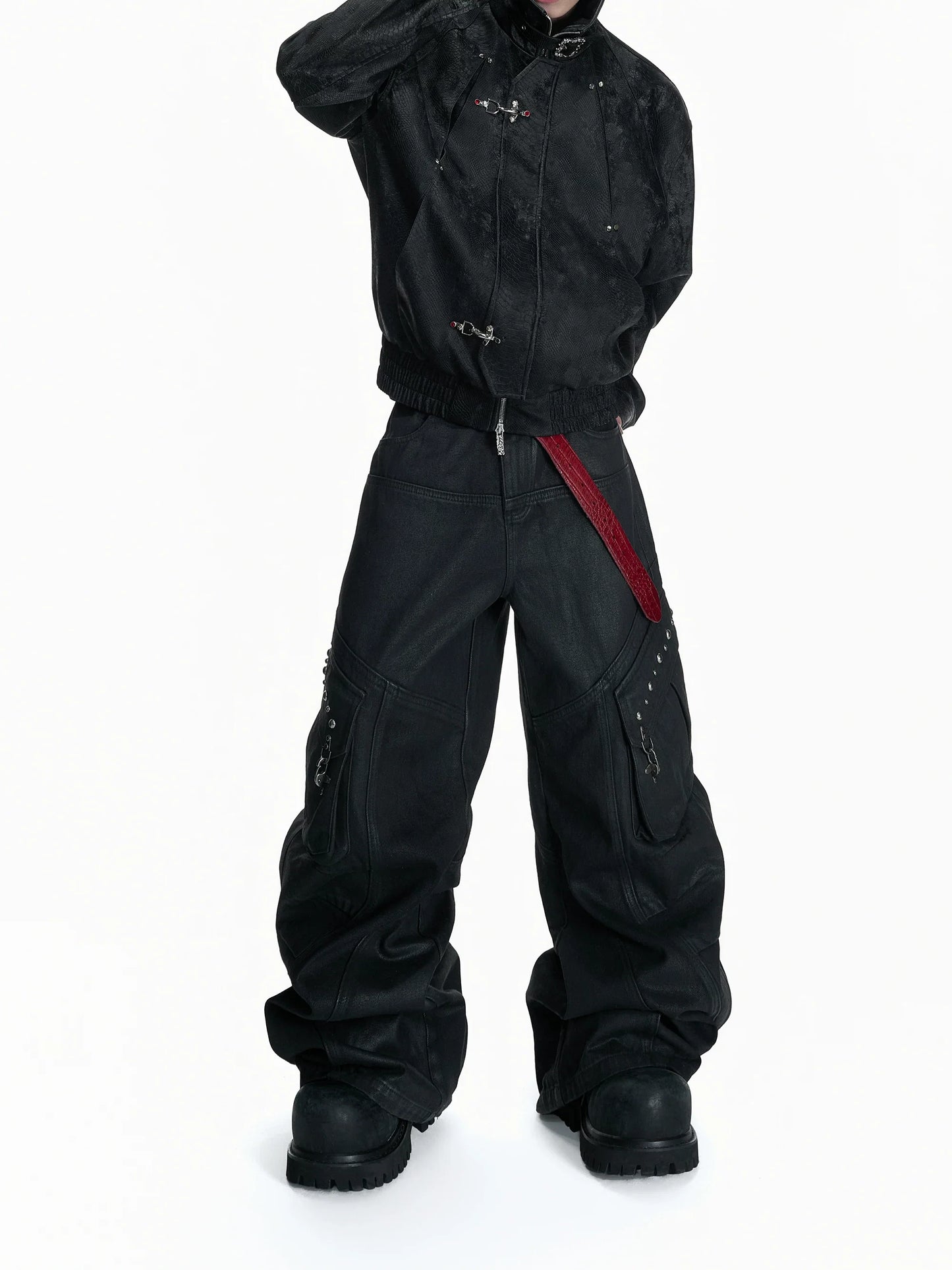 Gravemarch Cargo Balloon Pants: Dystopian Streetwear Redefined