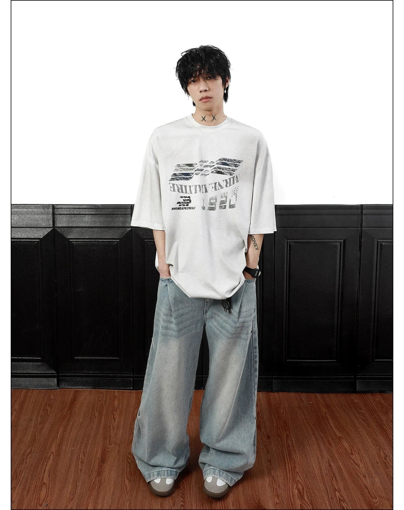 Gridline Drift Graphic Oversized Tee