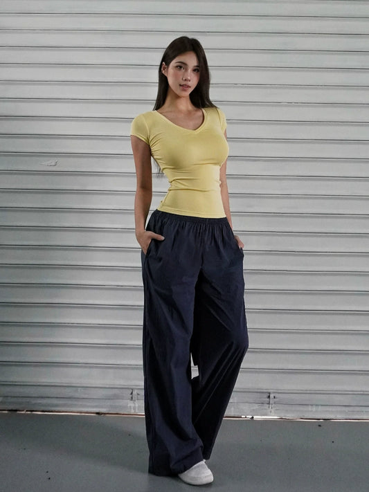 Low-Rise Wide-Leg Athletic Cargo Pants - Ultimate Comfort & Style