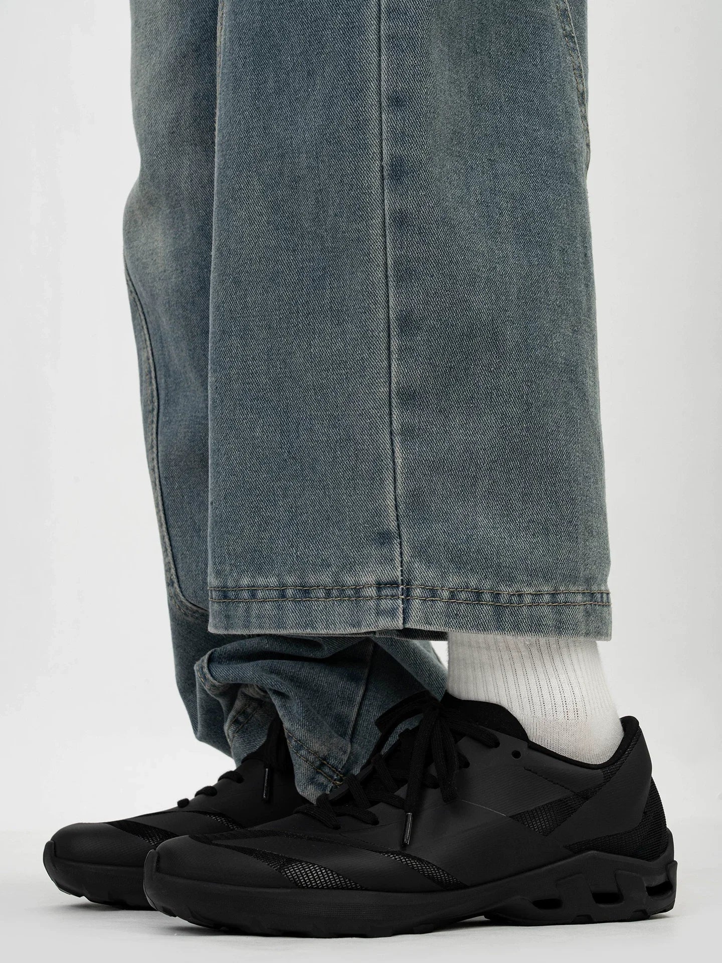 Shadowline Stealth Trail Sneakers - Skipkicks