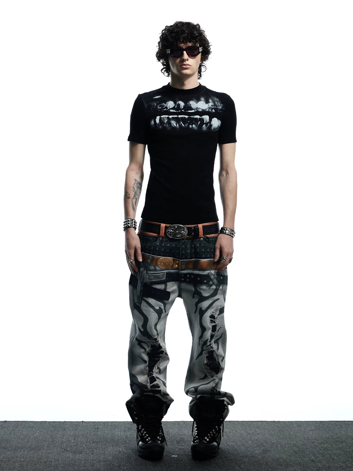 Graphic Teeth Print Slim Fit T-Shirt
