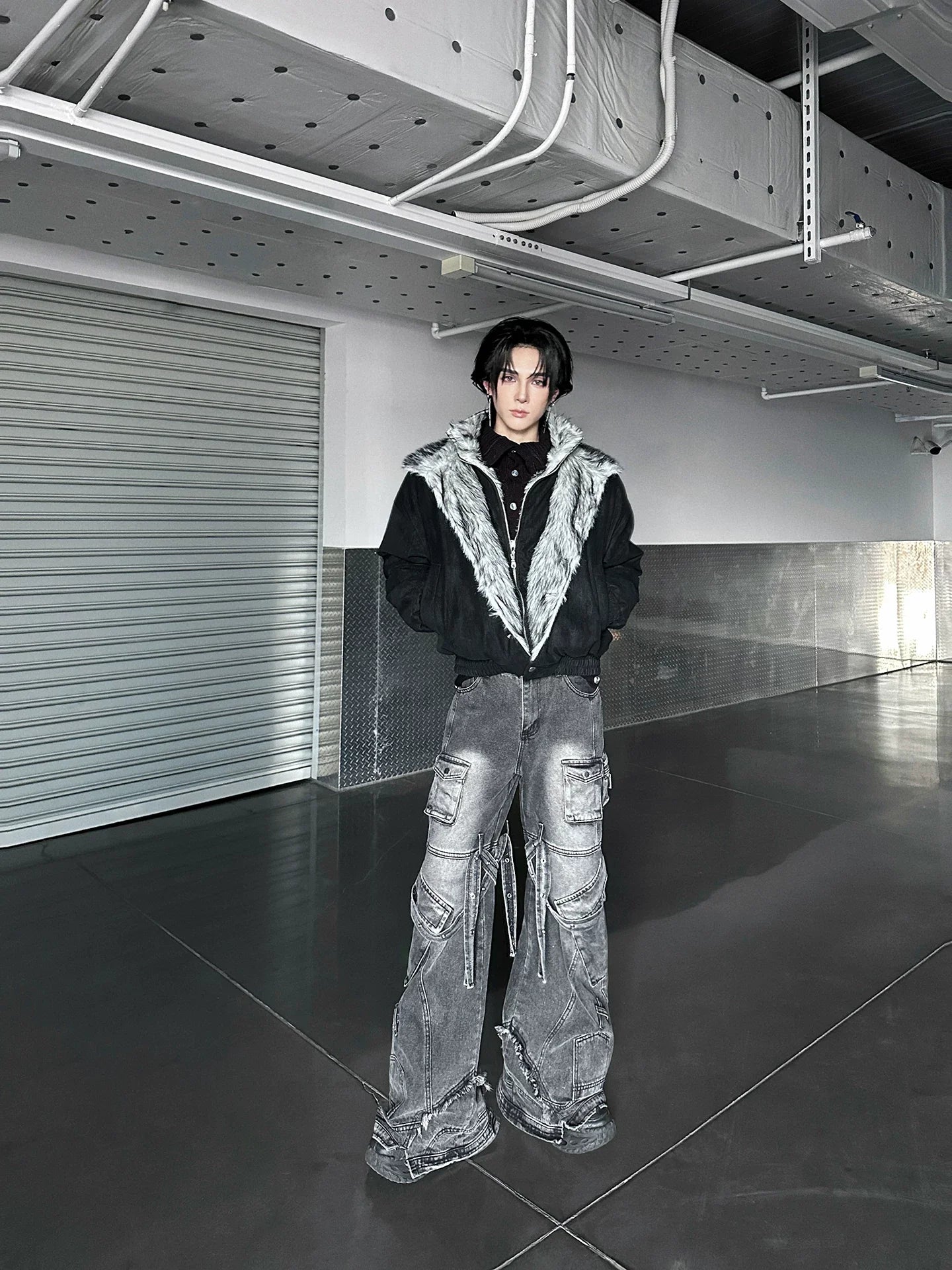 Grayscale Ruin Strapped-Cargo Flares – Industrial Style Redefined