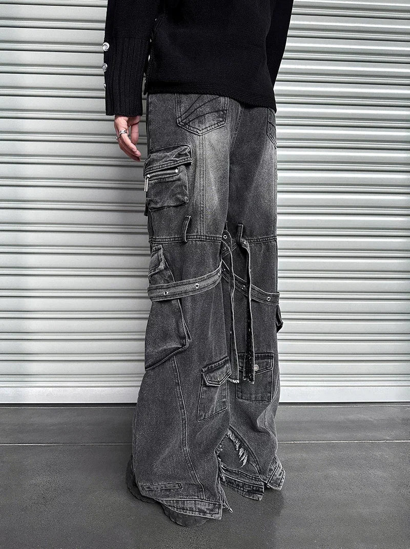 Grayscale Ruin Strapped-Cargo Flares – Industrial Style Redefined