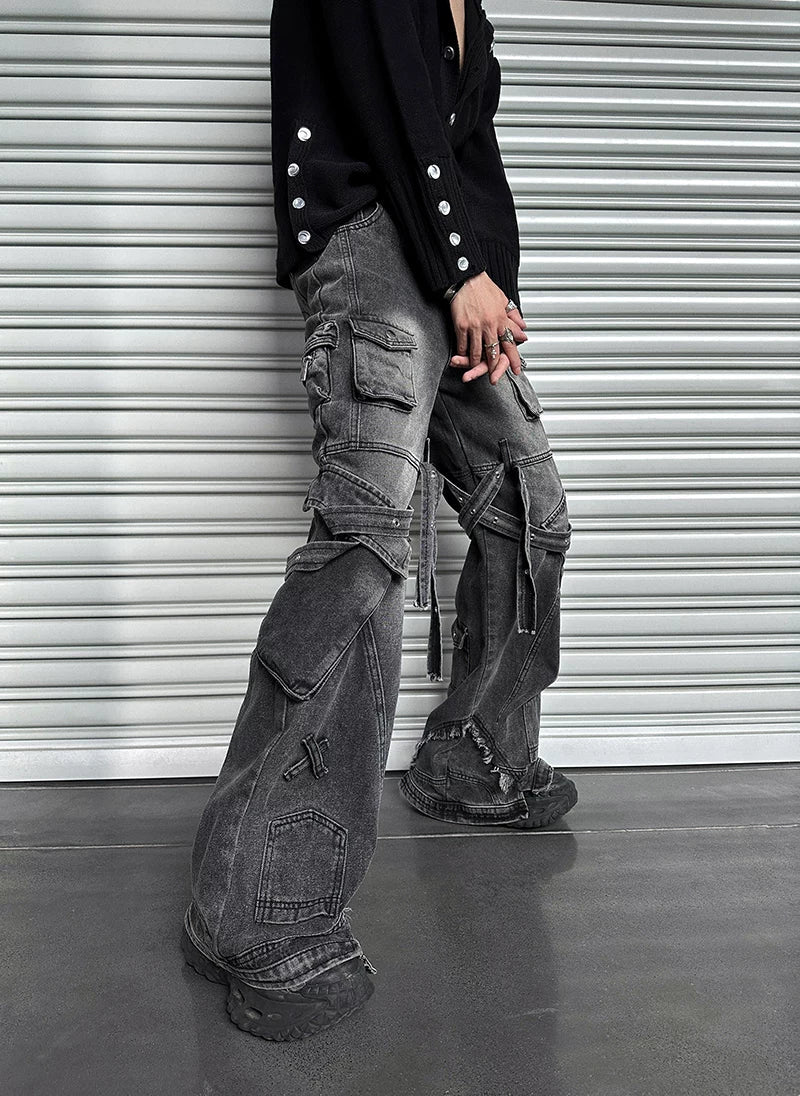 Grayscale Ruin Strapped-Cargo Flares – Industrial Style Redefined
