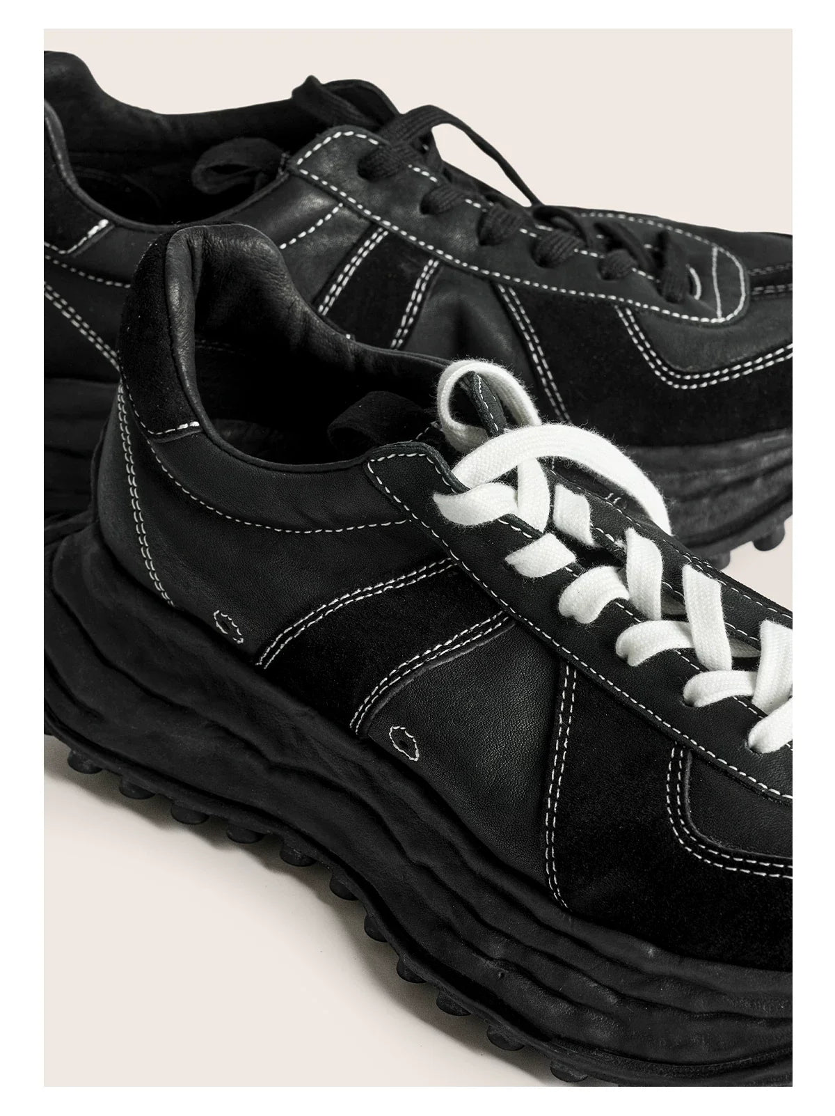 Retro Trail Leather Sneakers - Skipkicks