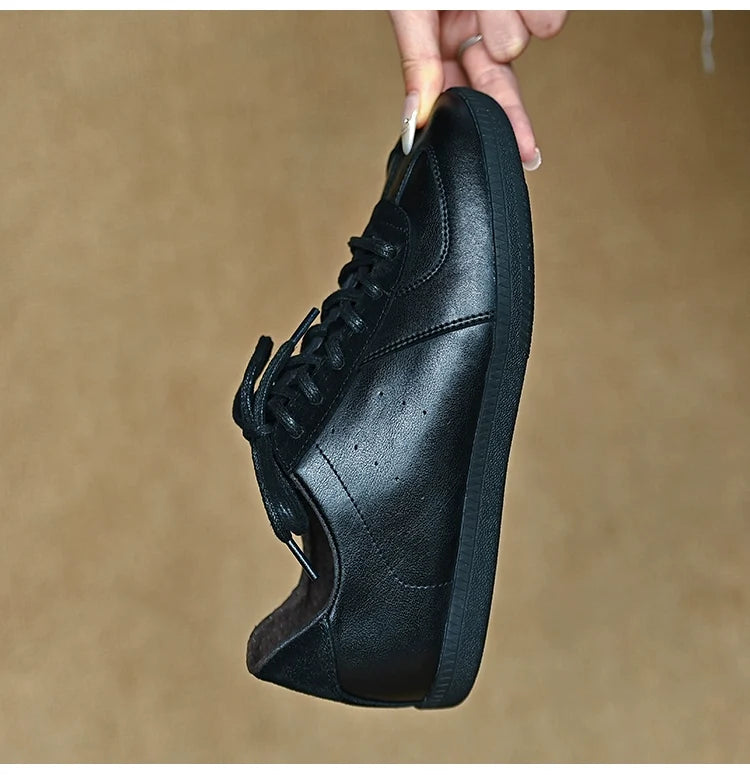 Midnight Urban Classic Sneakers - Skipkicks