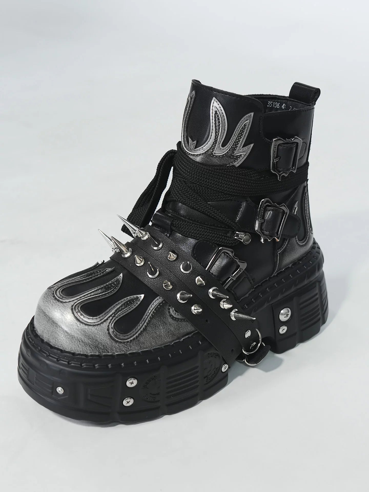 Black Chain-Spike Platform Boots - Skipkicks