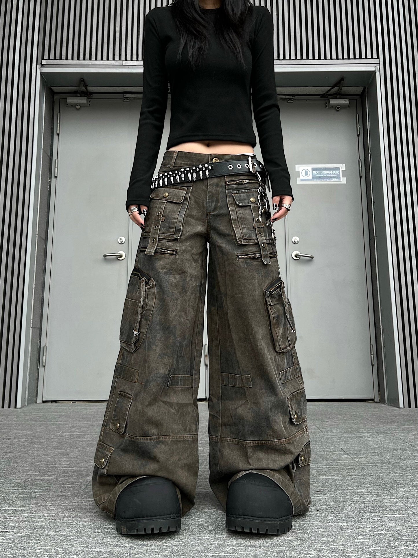 Men's Washed Multi-Pocket Wide-Leg Cargo Pants