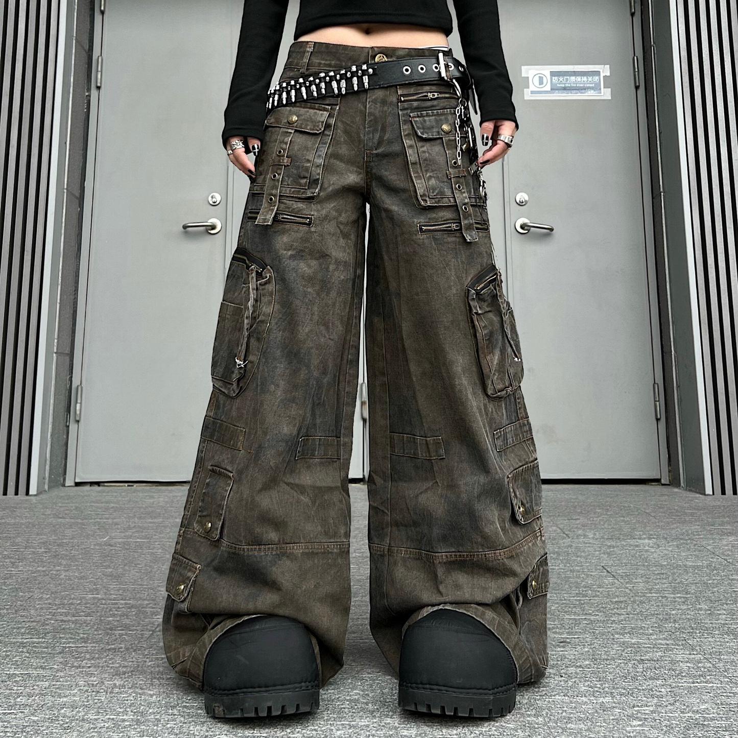 Men's Washed Multi-Pocket Wide-Leg Cargo Pants
