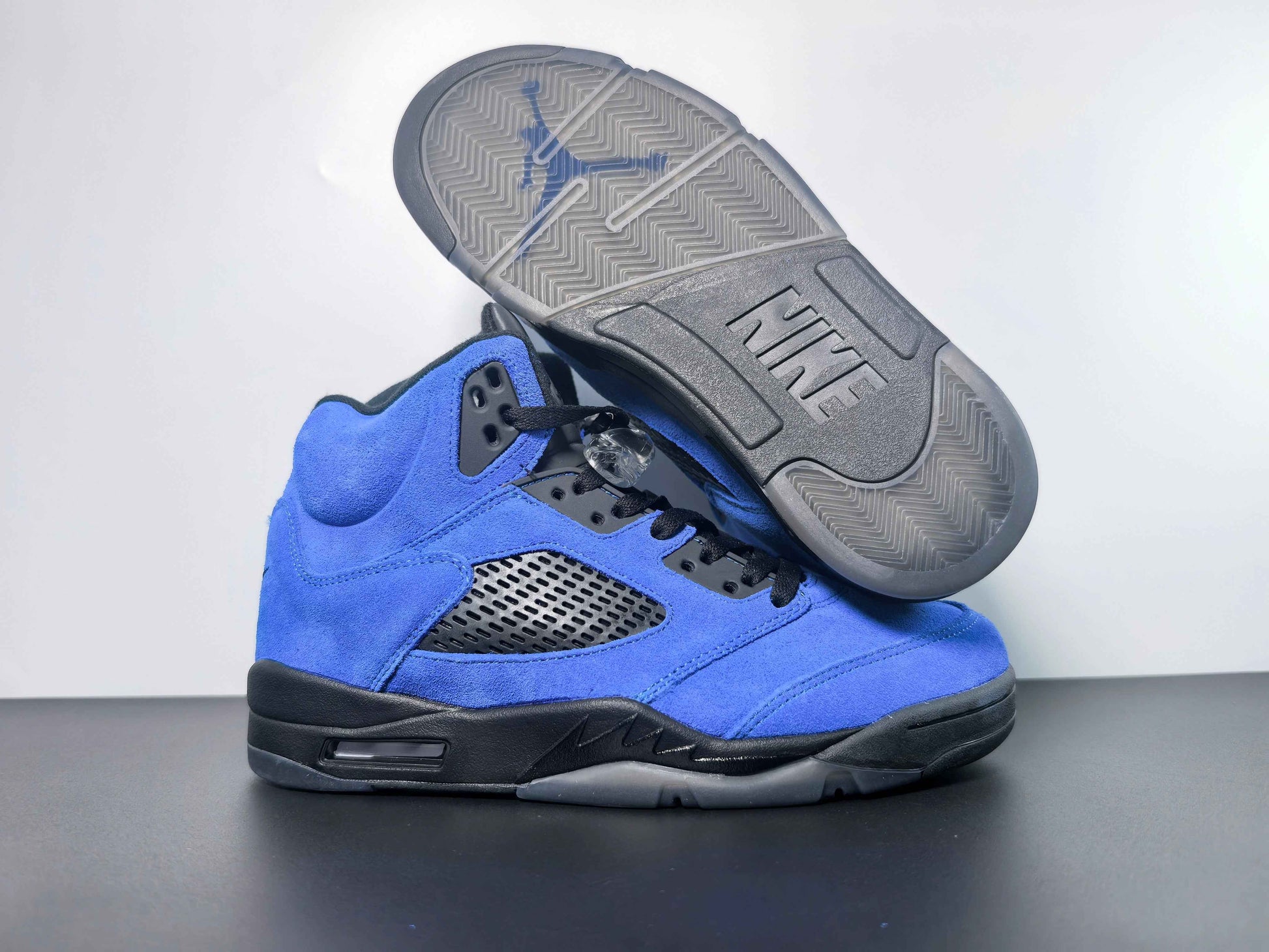 Air Jordan 5 Retro Blue Suede DD0587-400