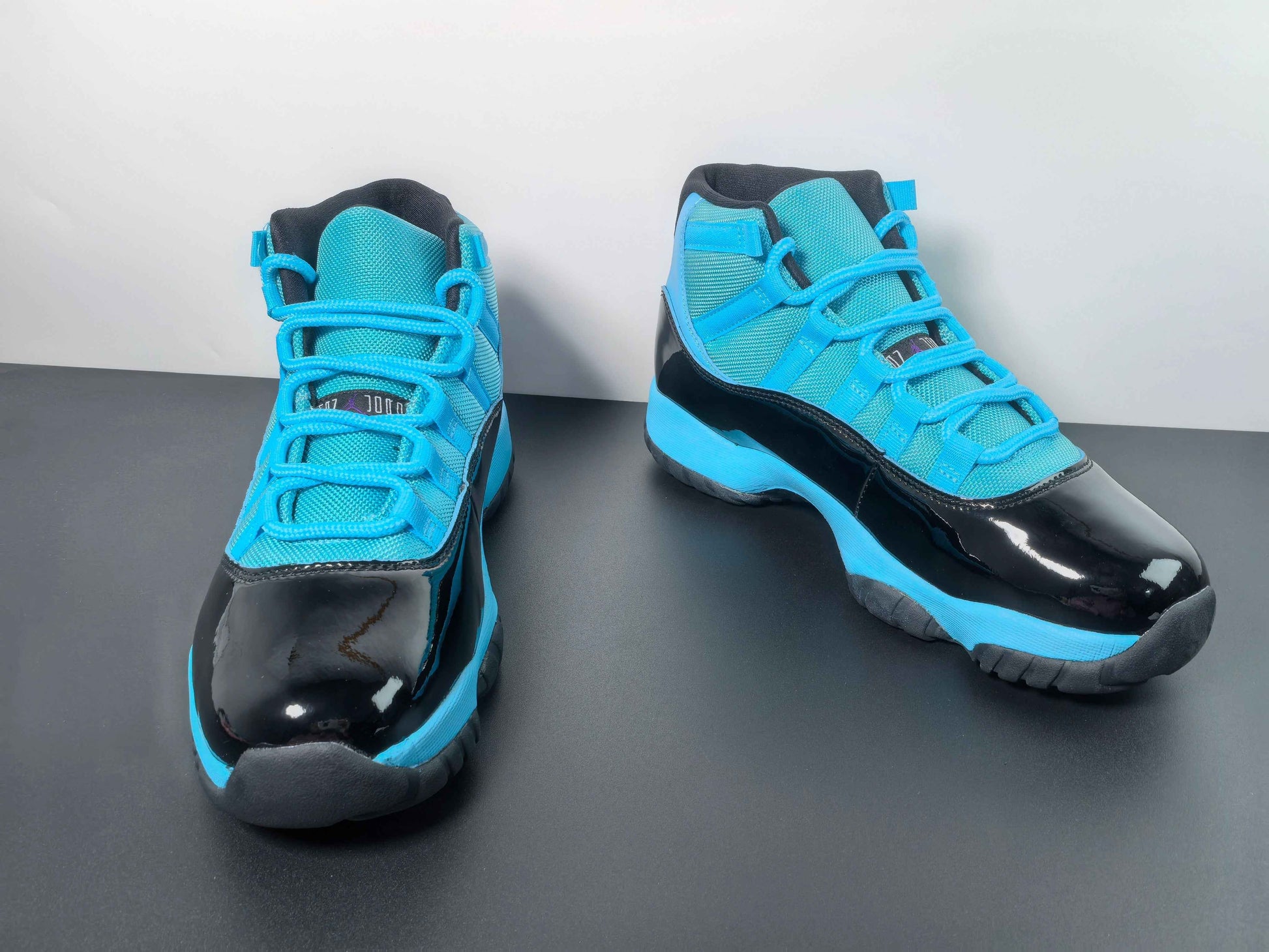 Air Jordan 11 CT8012-440