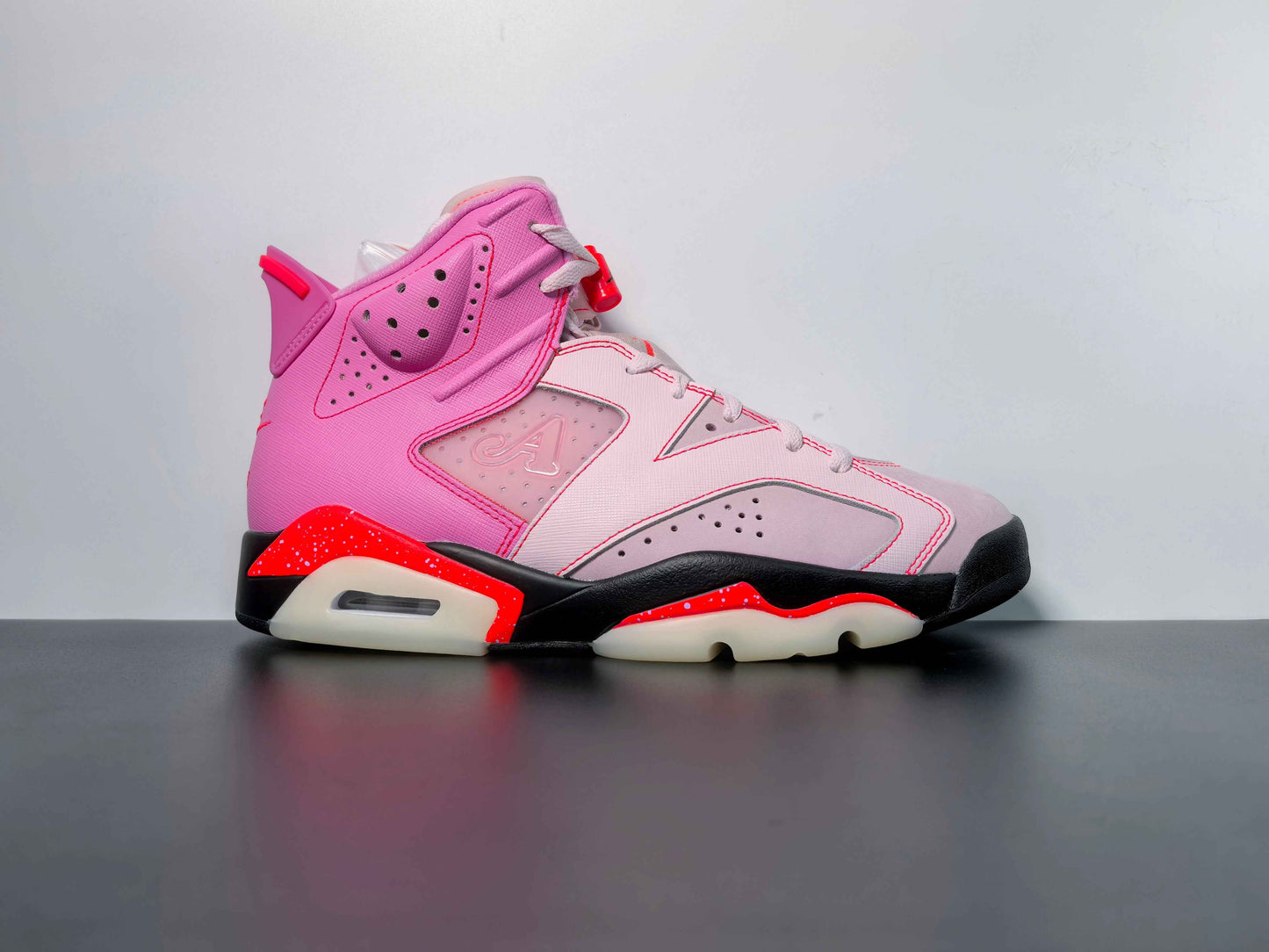 Air Jordan 6 Awake