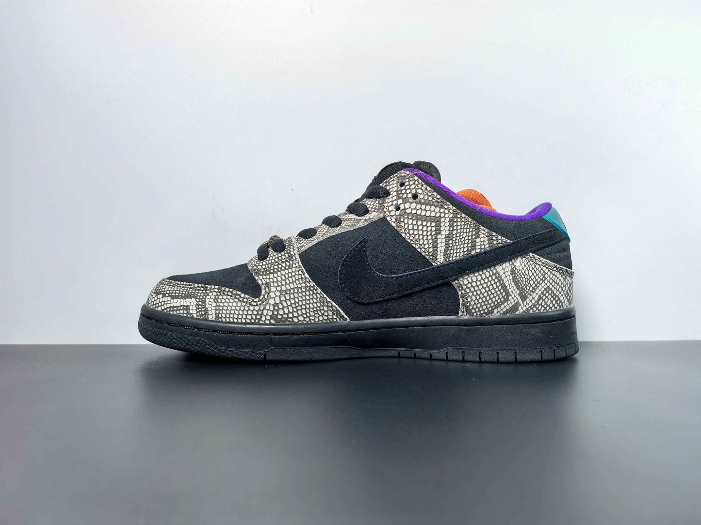 Nike × Dashawn Jordan Dunk SB DUNK LOW