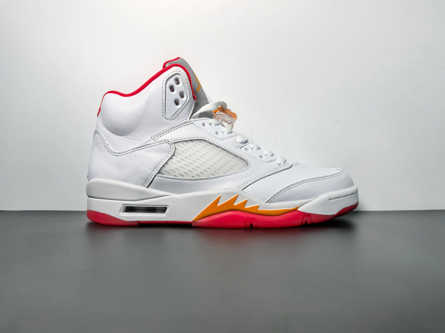 Air Jordan 5 “Sunset”