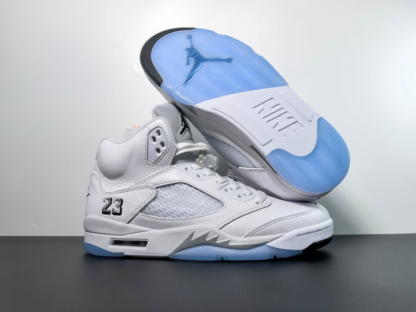 Air Jordan 5 OG White Metallic - Iconic Style Meets Comfort