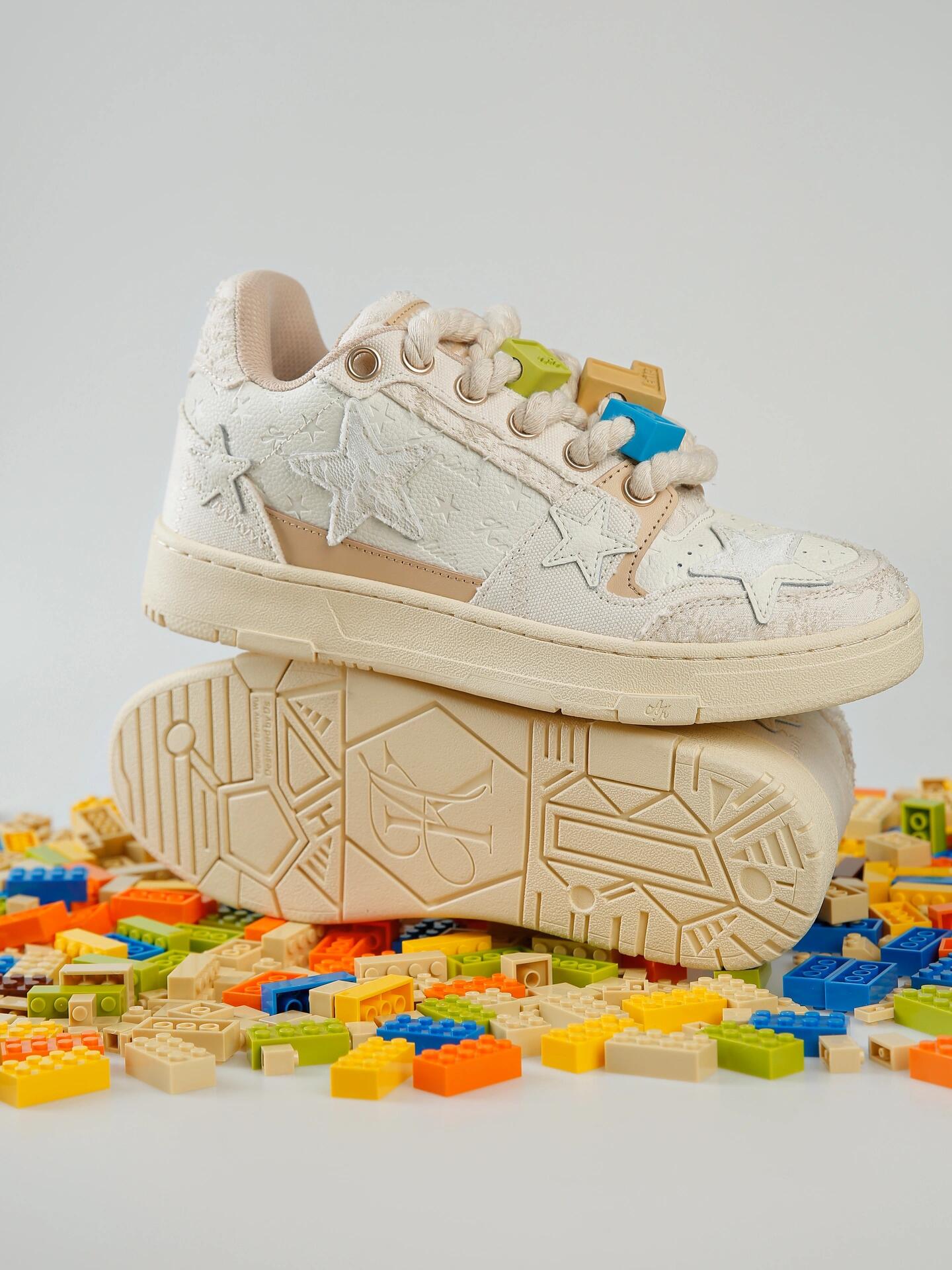 Beige Lace Star Low-Top Sneakers - Skipkicks