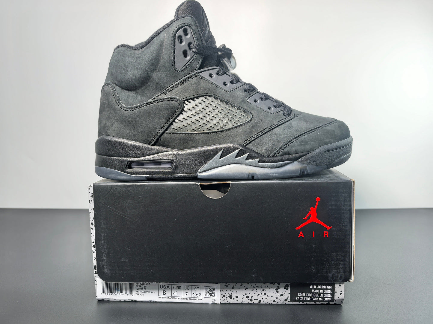Air Jordan 5 Retro Black Cat - Iconic Style Meets Modern Comfort