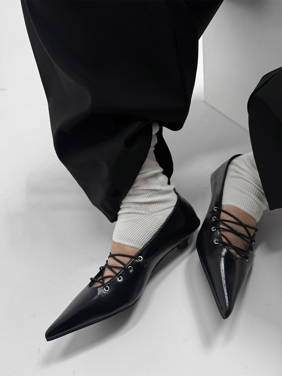 Black Corset-Lace Pointed Ballet Flats - Skipkicks