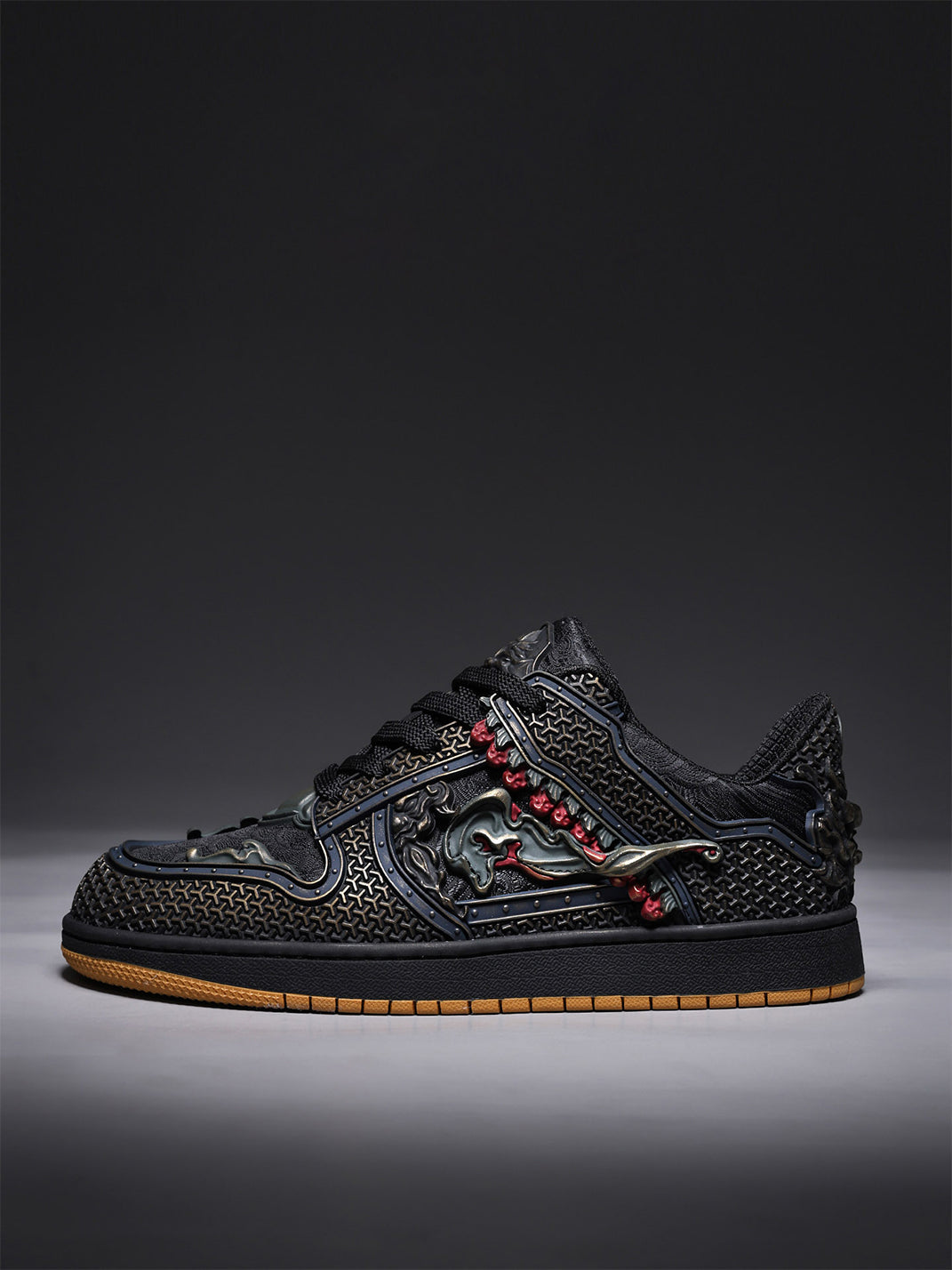Black Dragon Embroidered Low-Top Sneakers - Skipkicks