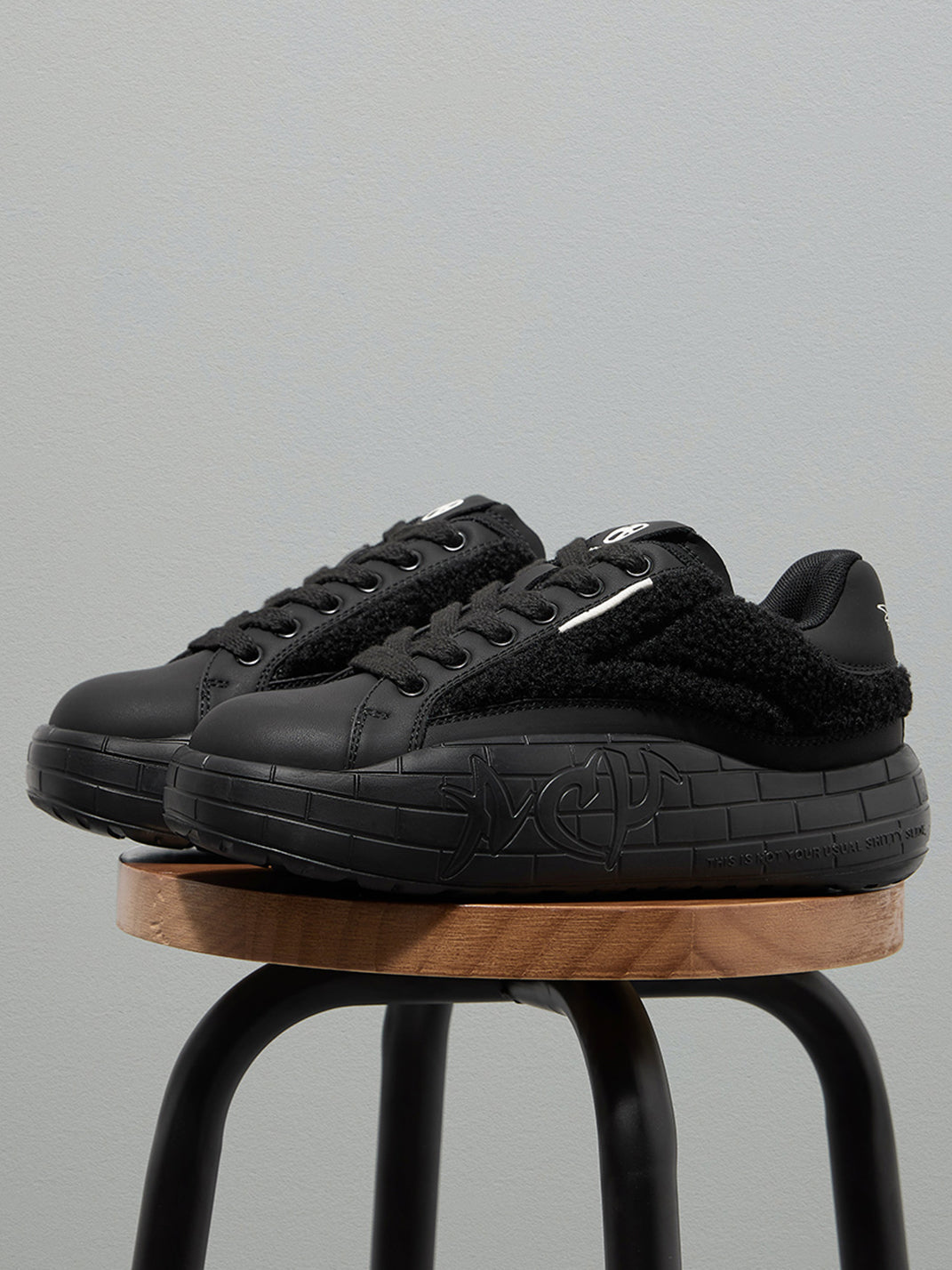 Black Fleece-Panel Platform Sneakers - Skipkicks