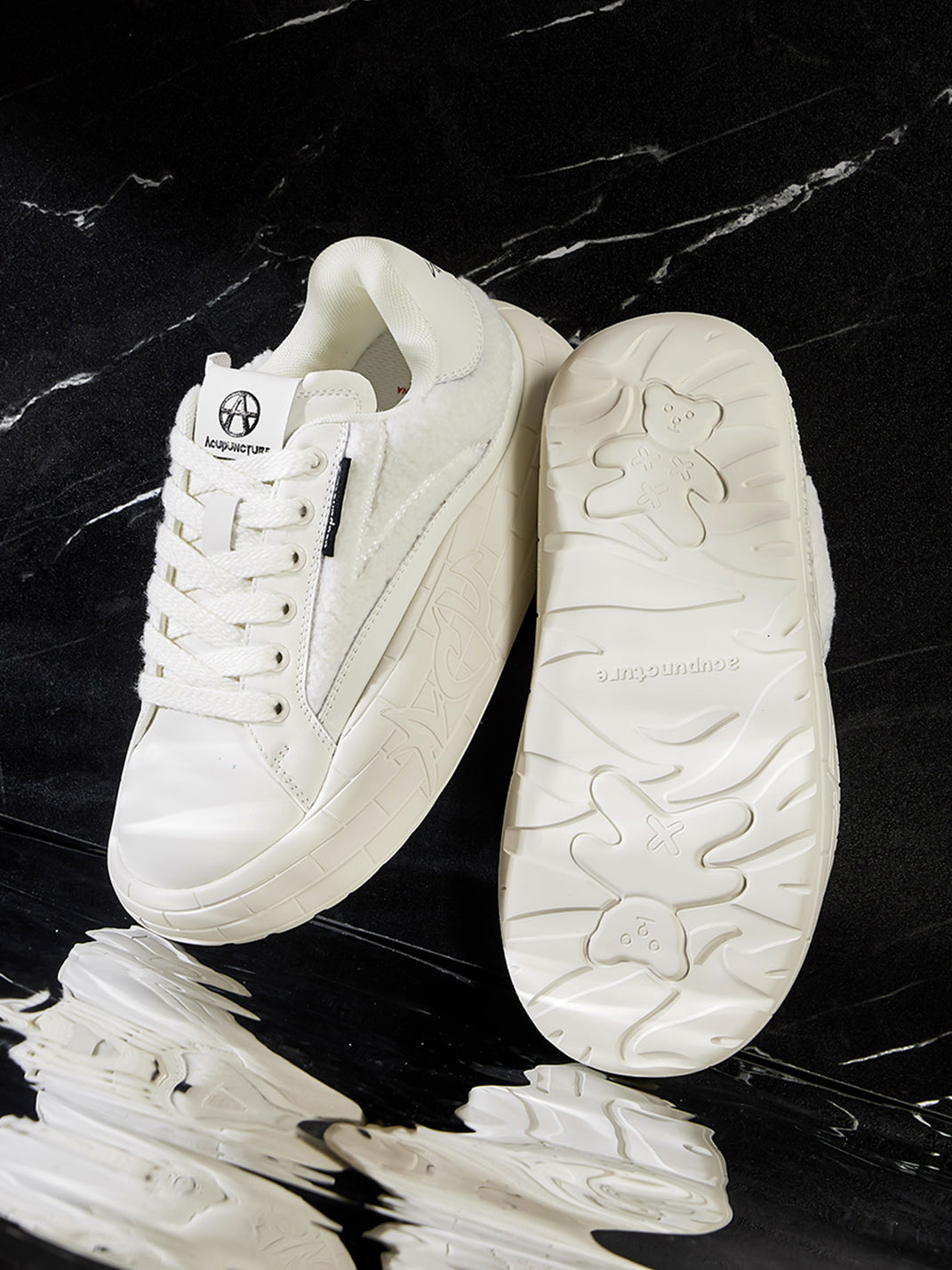 Black Fleece-Panel Platform Sneakers - Skipkicks