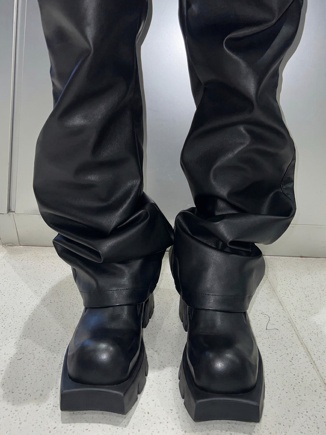 Black Horn-Detail Leather Platform Derby Shoes - Skipkicks