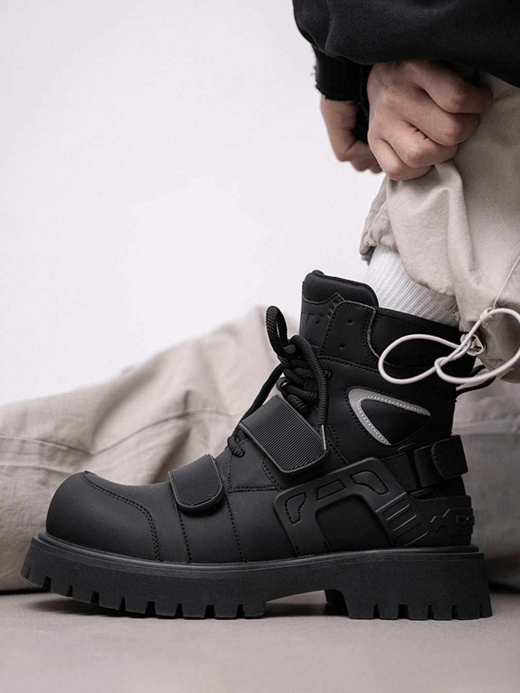 Black Velcro-Strap Lug-Sole Moto Boots - Skipkicks