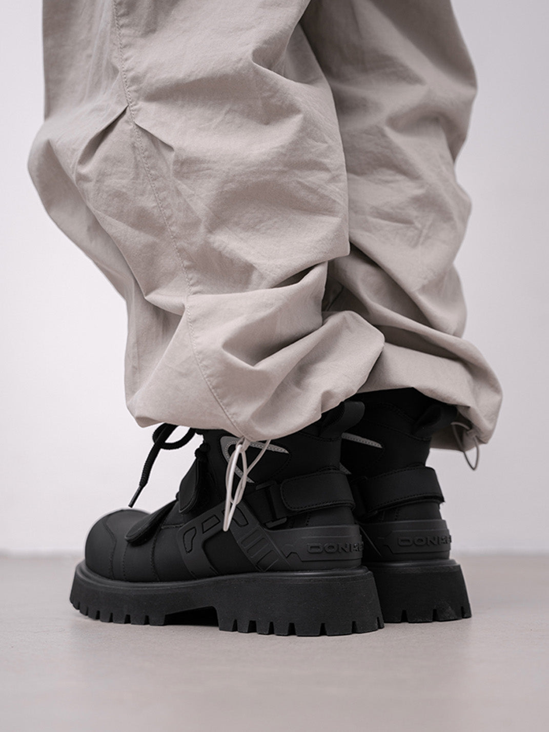 Black Velcro-Strap Lug-Sole Moto Boots - Skipkicks