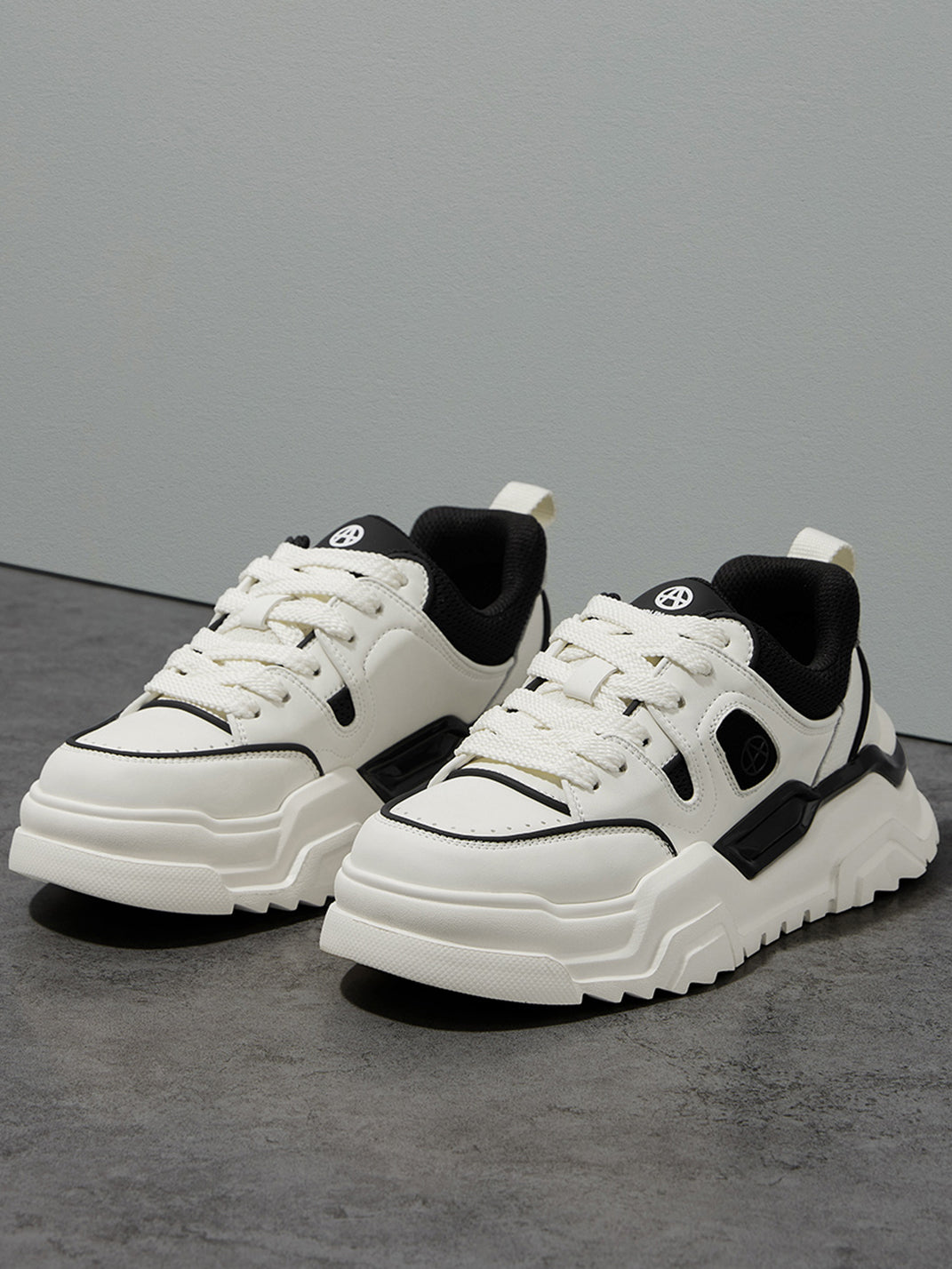 Black White Cutout Platform Sneakers - Skipkicks