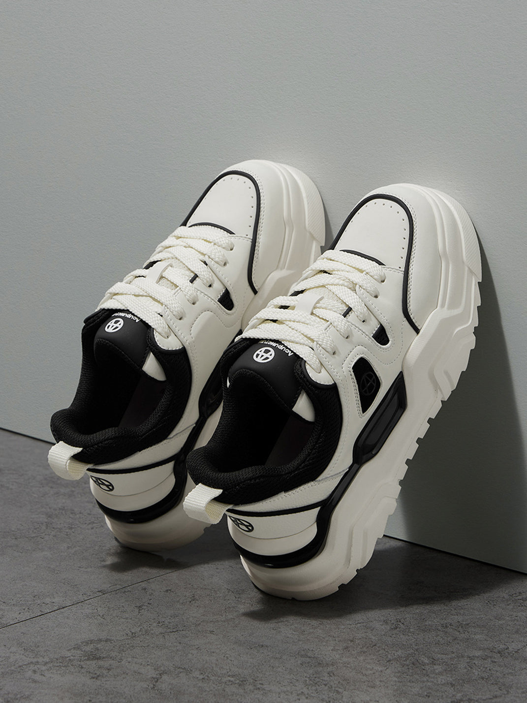 Black White Cutout Platform Sneakers - Skipkicks