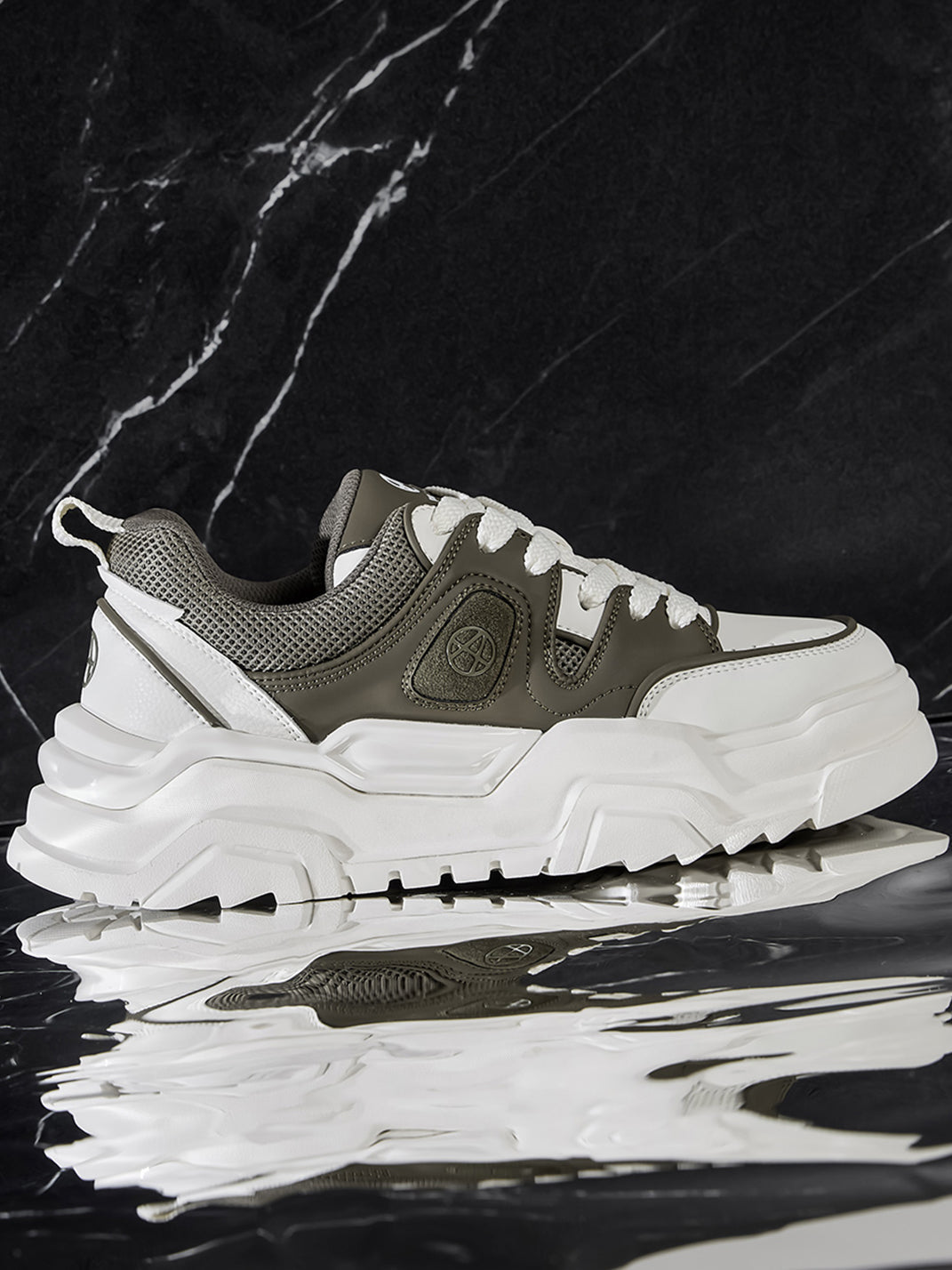 Black White Cutout Platform Sneakers - Skipkicks