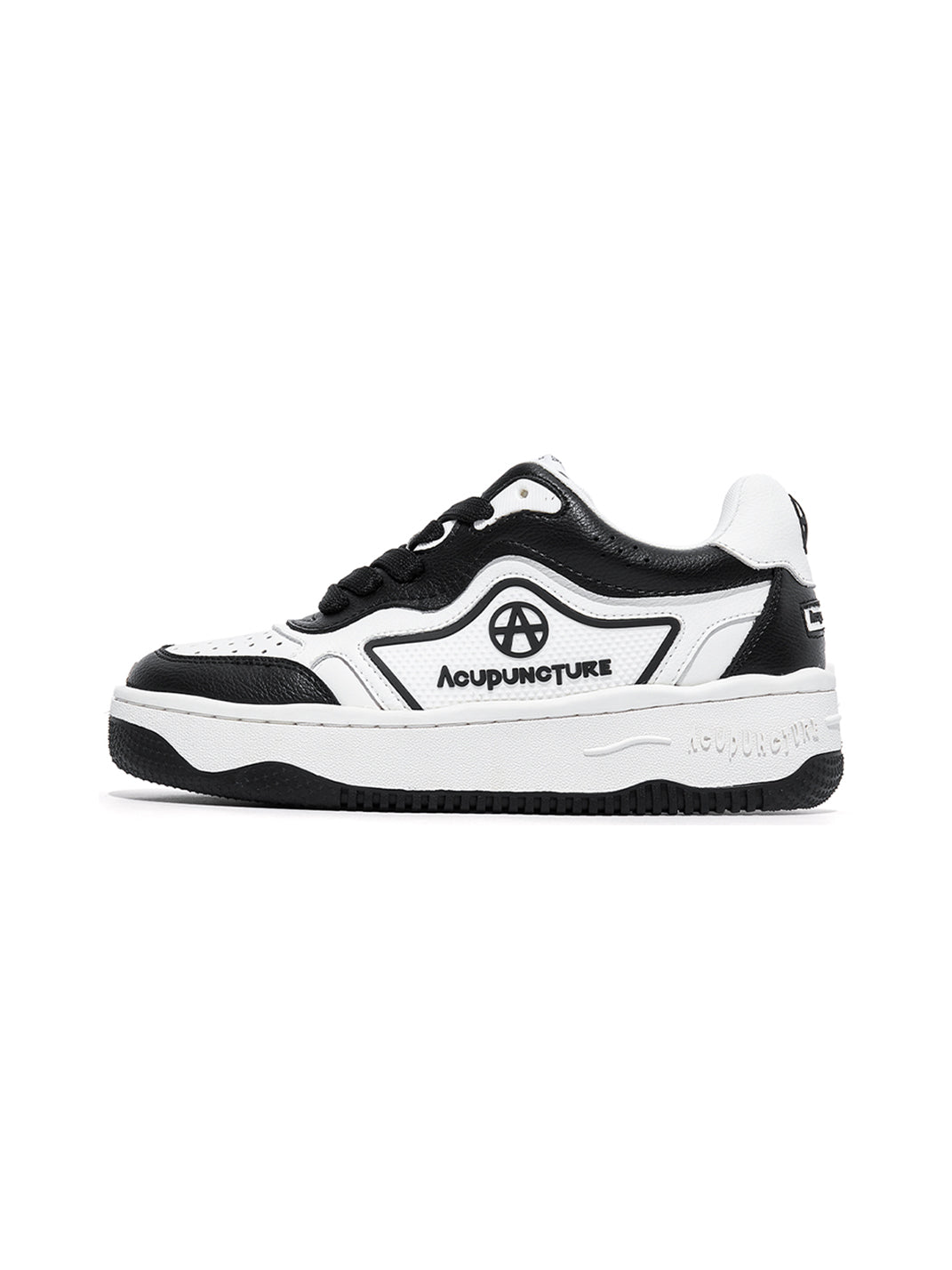 Black White Logo Skate Sneakers - Skipkicks
