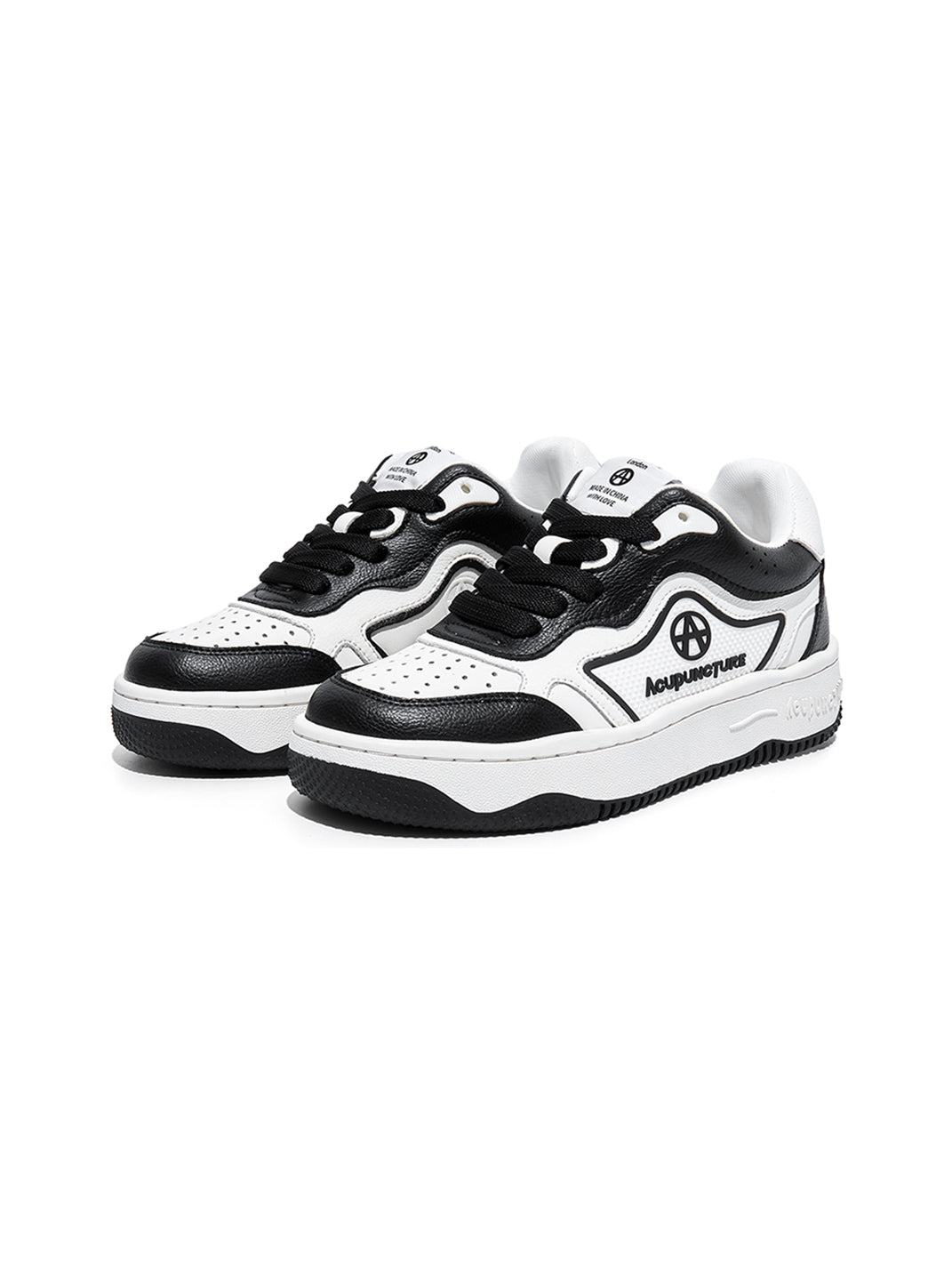 Black White Logo Skate Sneakers - Skipkicks