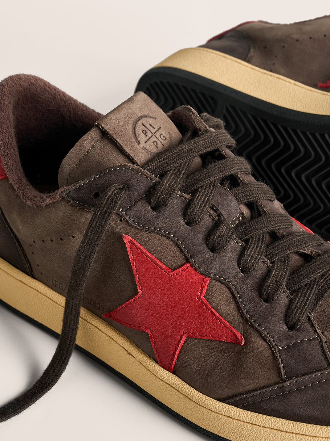 Brown Star Panel Retro Low-Top Sneakers - Skipkicks