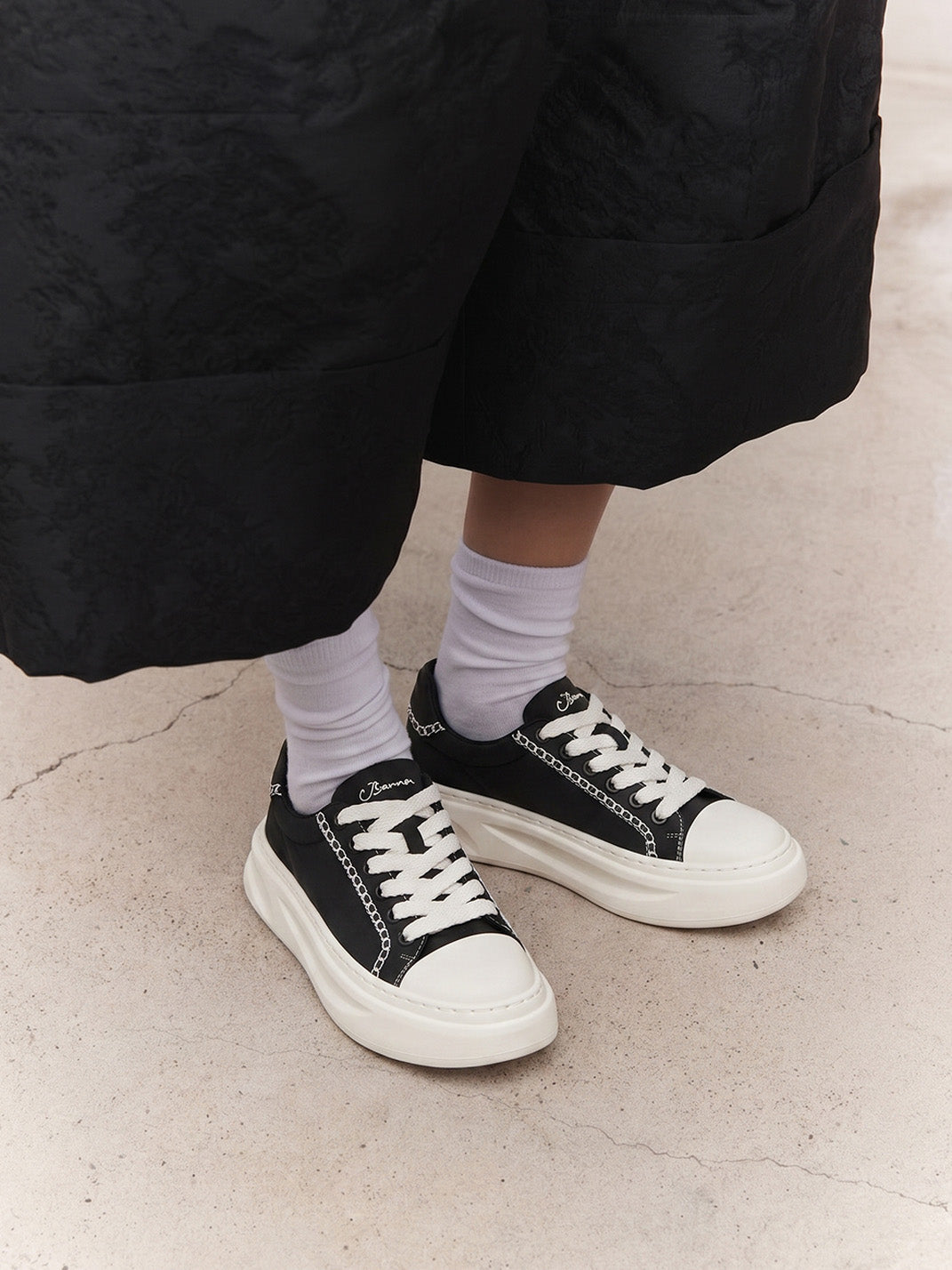 Black Chain-Trim Contrast-Stitch Platform Sneakers - Skipkicks