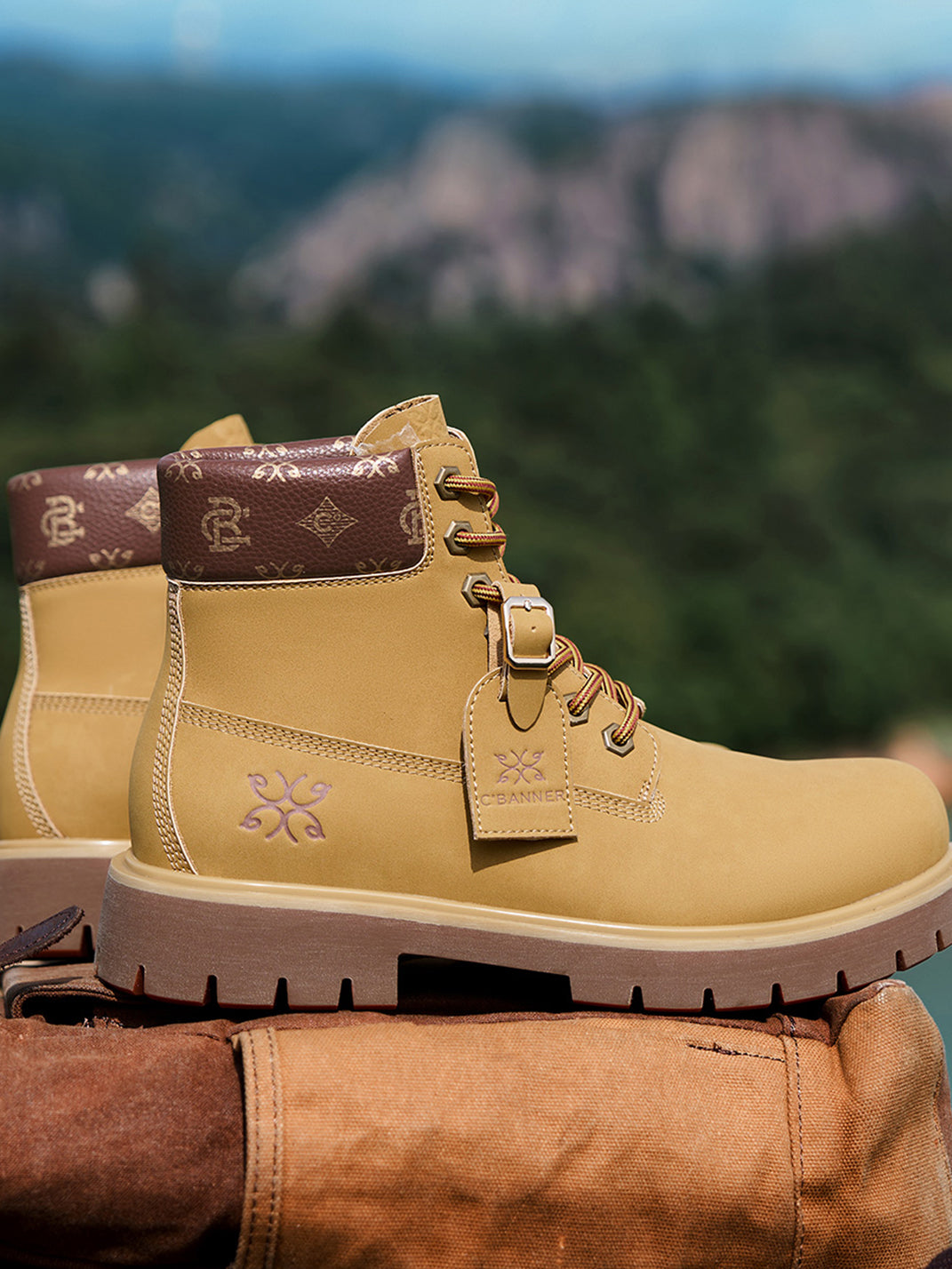 Wheat Contrast-Stitch Lug-Sole Work Boots - Skipkicks