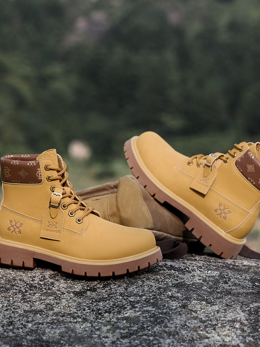 Wheat Contrast-Stitch Lug-Sole Work Boots - Skipkicks