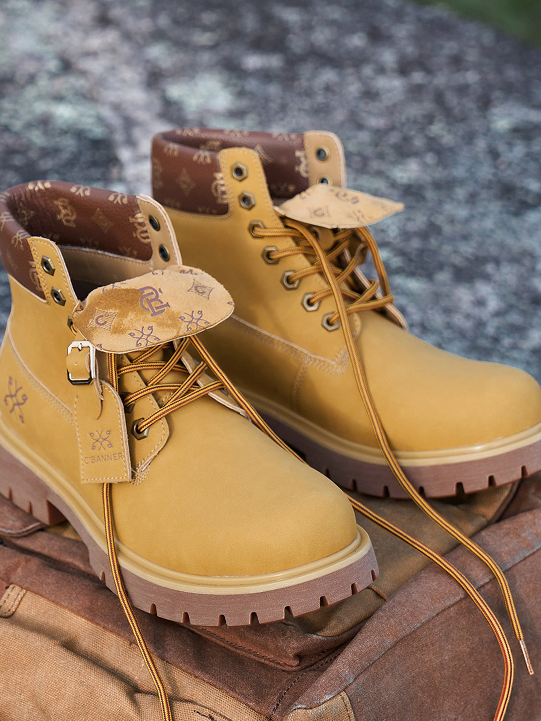 Wheat Contrast-Stitch Lug-Sole Work Boots - Skipkicks