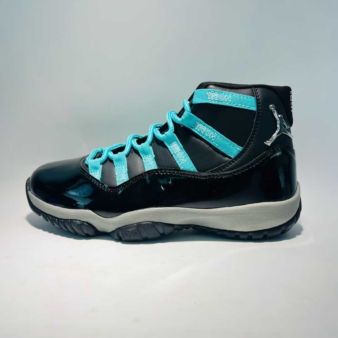 Air Jordan 11 Retro: Iconic Style Meets Premium Comfort