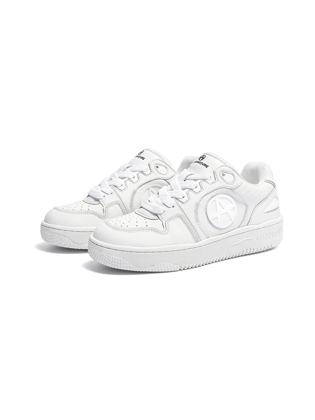 Circle-Logo Colorblock Skate Sneakers - Skipkicks